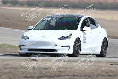 media/Oct-19-2025-Speed Ventures (Sun) [[a6e7fe67be]]/TC B/Session 2 (Outside Grapevine)/